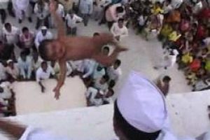 Baby Throwing, India - 10 Weird Rituals Still In Practice
